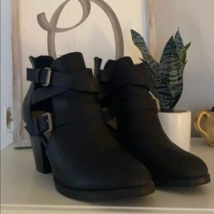 Black Boot/Heel